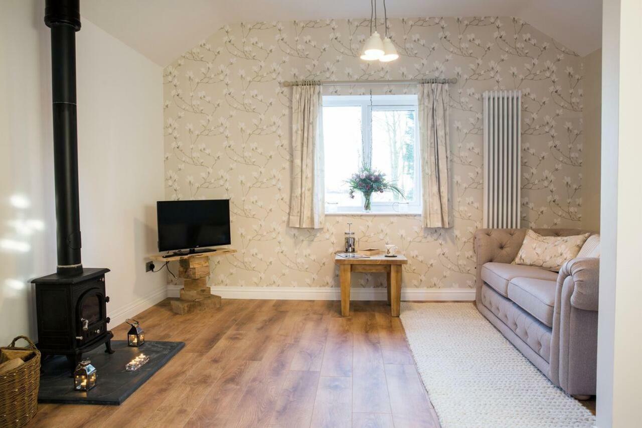Thrush Nest Cottages - Wren Cottage Sleeps 4, 2 Bedrooms & Stable Cottage Sleeps 2, 1 Bedroom Йорк Экстерьер фото