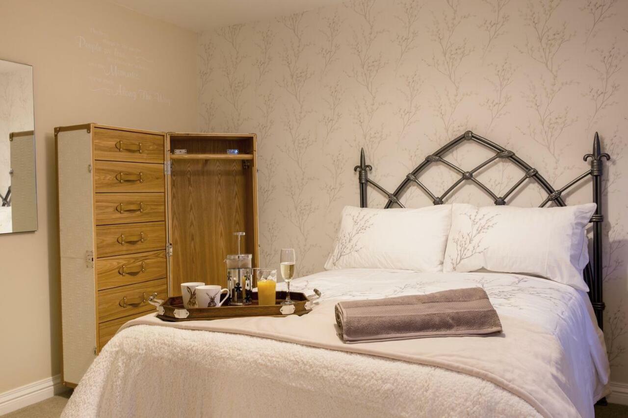 Thrush Nest Cottages - Wren Cottage Sleeps 4, 2 Bedrooms & Stable Cottage Sleeps 2, 1 Bedroom Йорк Экстерьер фото