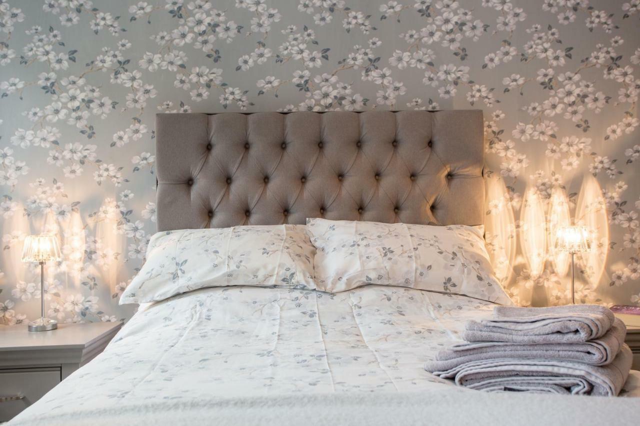 Thrush Nest Cottages - Wren Cottage Sleeps 4, 2 Bedrooms & Stable Cottage Sleeps 2, 1 Bedroom Йорк Экстерьер фото